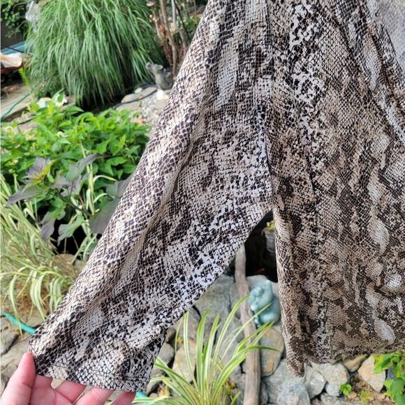 Dana Buchman Brown Snake Print Blouse - Picture 3 of 11